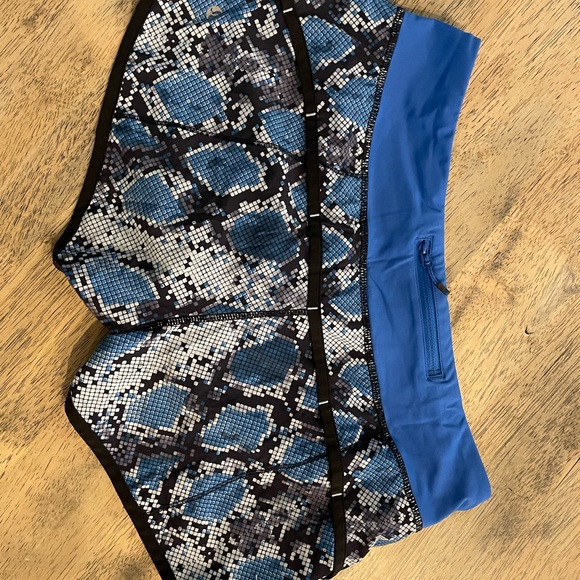 Lululemon Run Speed Short Size 6 - Picture 4 of 5